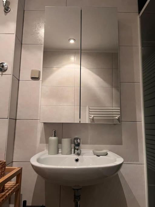 Ein Charmanter Zweifamilienhaus Berlín Exteriér fotografie